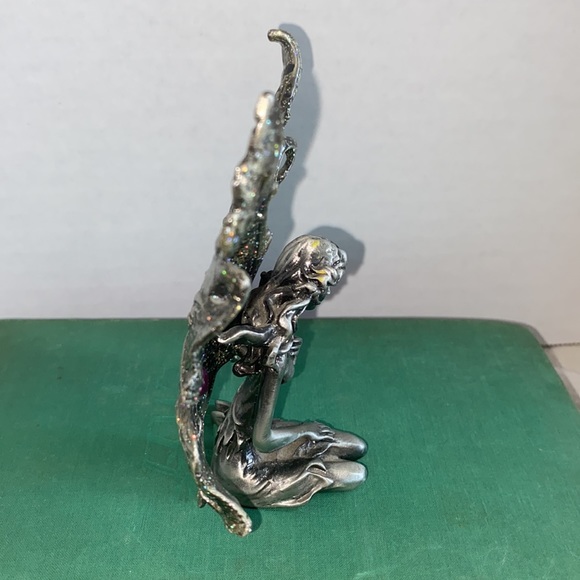 Vintage pewter, Nicole fantasy fairy purple jewels, glitter on wings - Picture 8 of 10